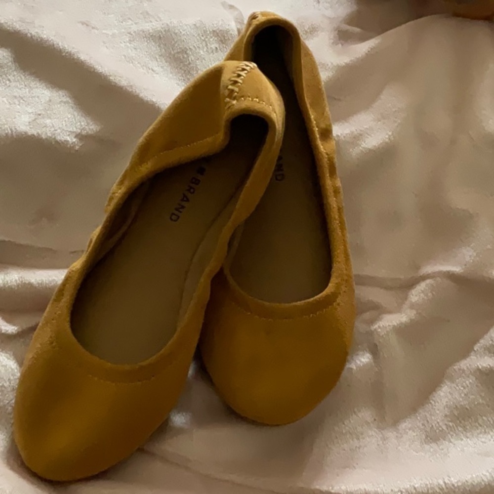 Lucky Brand Mustard Yellow Suede Ballet Flats - Size 6.5M - Picture 2 of 9